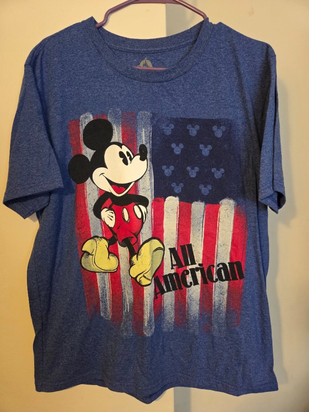 Mens shirt size large disney